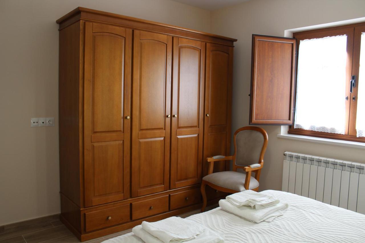 Apartamentos Casa Cerolleiro Castropol Luaran gambar