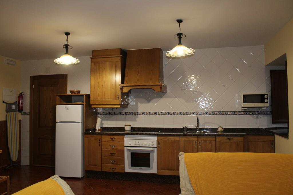 Apartamentos Casa Cerolleiro Castropol Luaran gambar