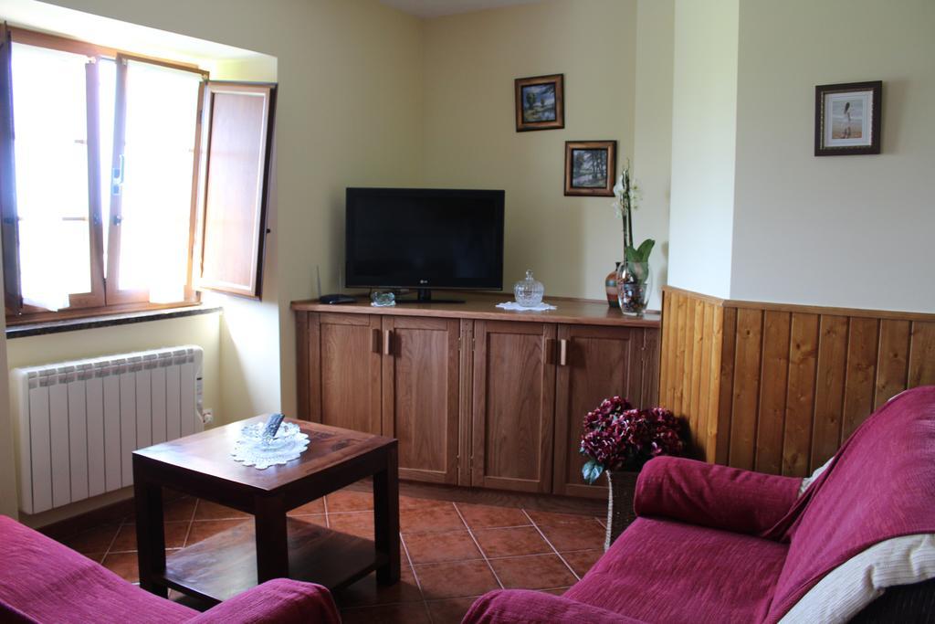 Apartamentos Casa Cerolleiro Castropol Luaran gambar