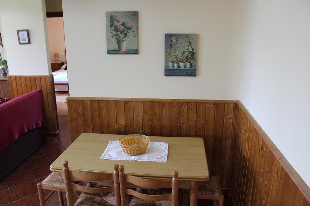 Apartamentos Casa Cerolleiro Castropol Luaran gambar