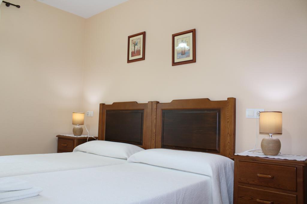 Apartamentos Casa Cerolleiro Castropol Luaran gambar
