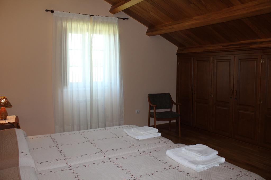 Apartamentos Casa Cerolleiro Castropol Luaran gambar